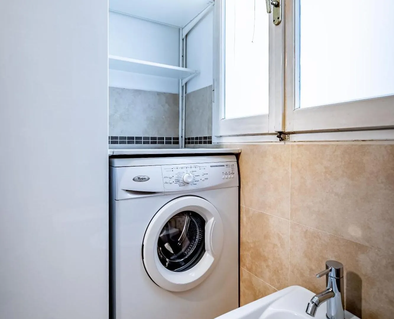 Apartment Yd Your Quiet Escape In The City Center Florence