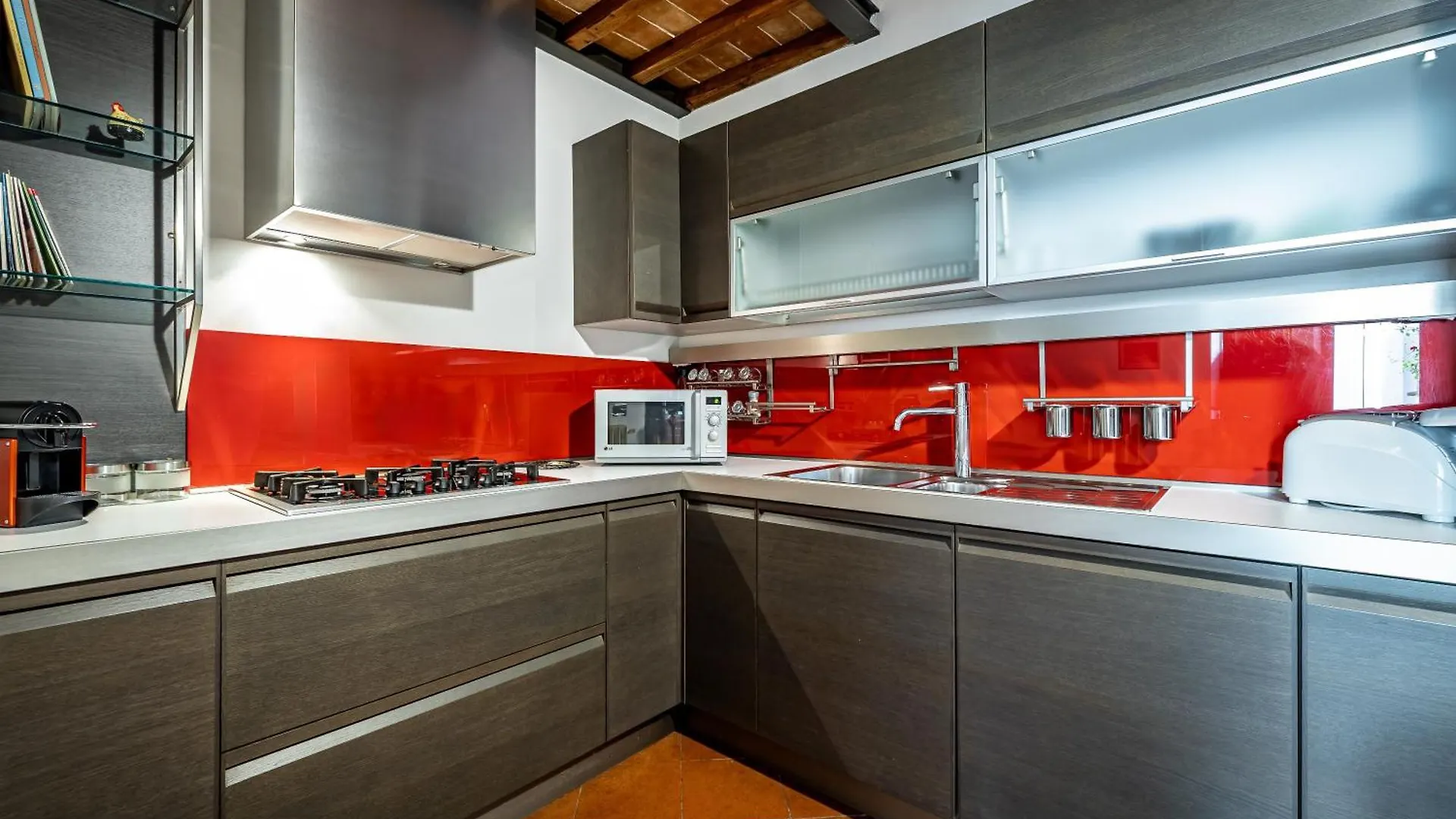 Apartment Yd Your Quiet Escape In The City Center Florence