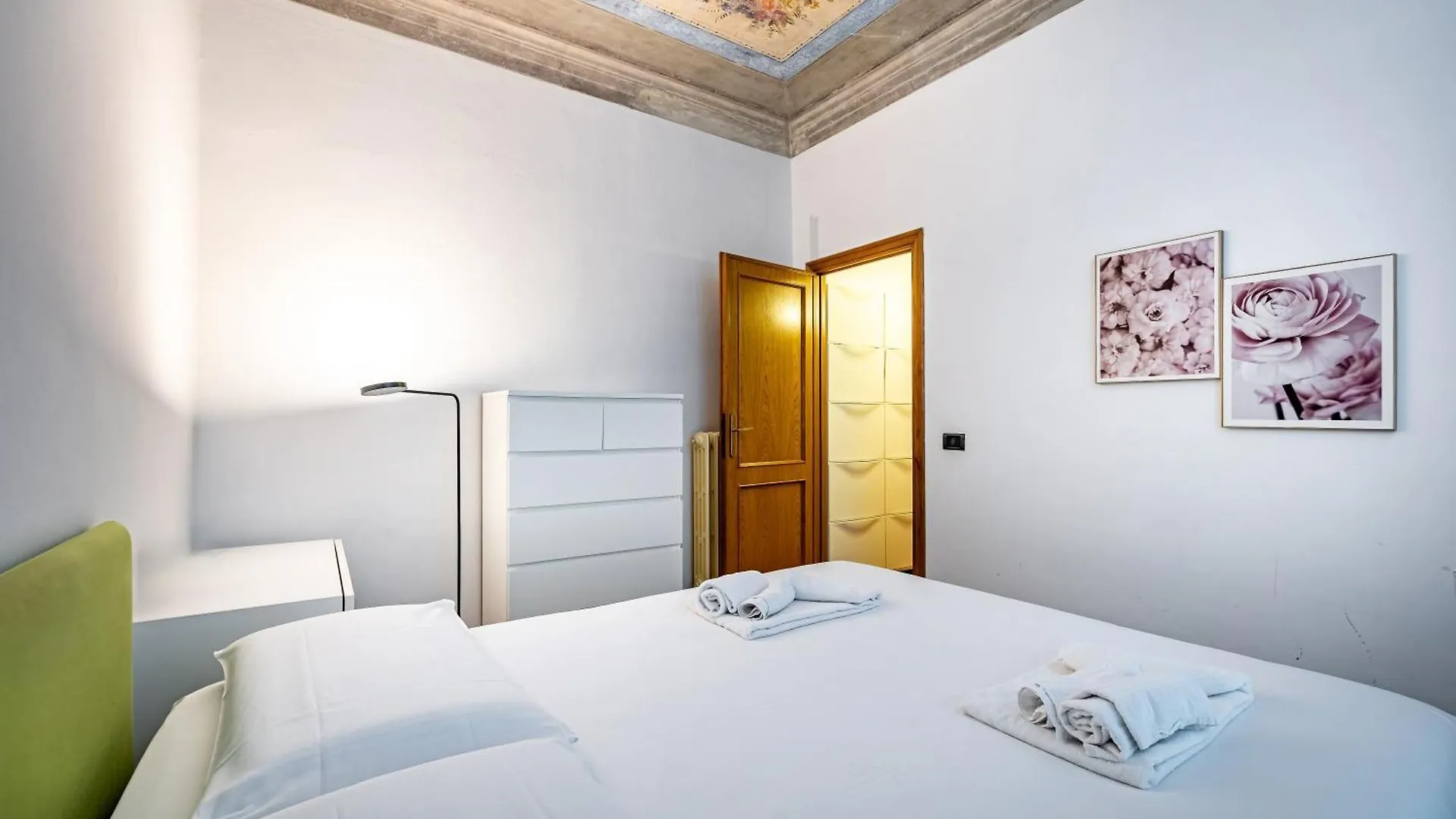 Yd Your Quiet Escape In The City Center Florence Apartment